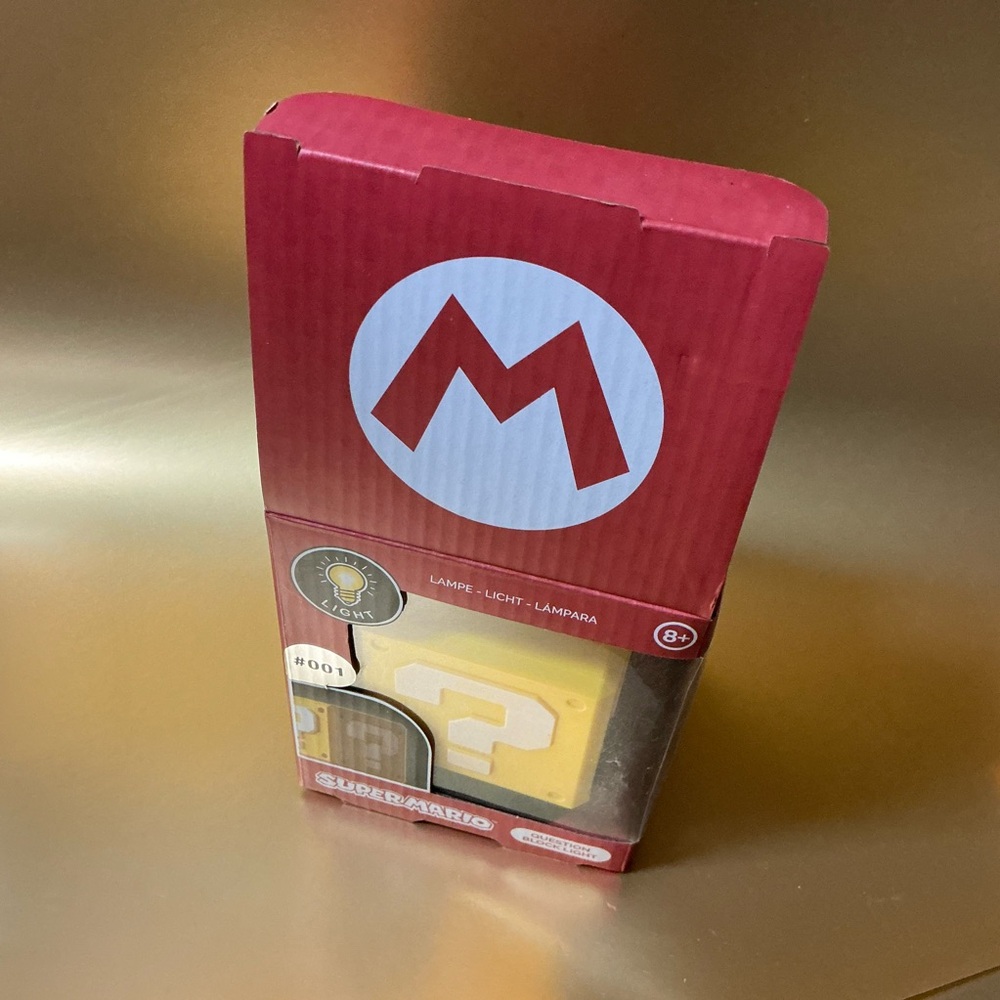Super Mario Question Block Light Manufacturing Defect - Picture 8 of 15